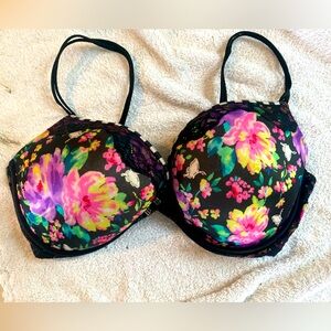 36DD Victoria’s Secret Bra